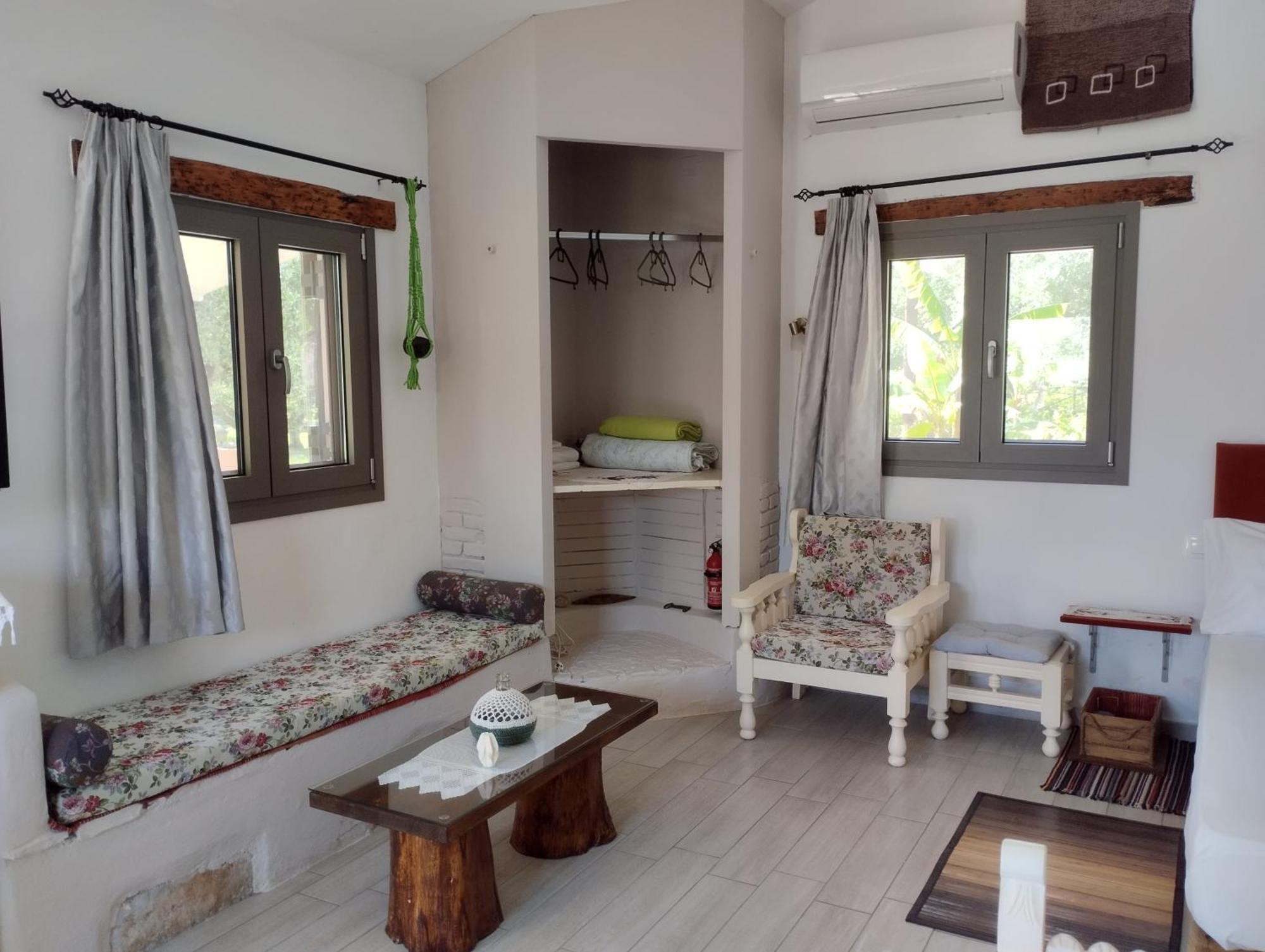 Olea Cottage Galatás 外观 照片